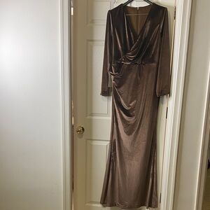 Elegant Brown Long Sleeve Dress